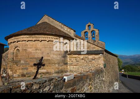 FRANCE. PYRÉNÉES ORIENTALES (66) RÉGION DE CERDAGNE.EGLISE DU VILLAGE DE LLO Banque D'Images