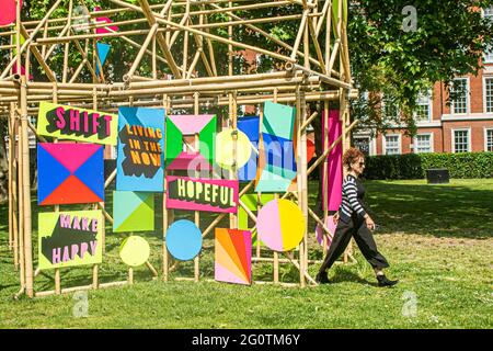 MAYFAIR LONDRES 3 juin 2021 . Découvrez par Morag Myerscough soutenu par Grosvenor Britain and Ireland - sculptures d'art publiques d'artistes contemporains dans le cadre du week-end d'art de Mayfair en juin. Credit amer ghazzal/Alamy Live News Banque D'Images