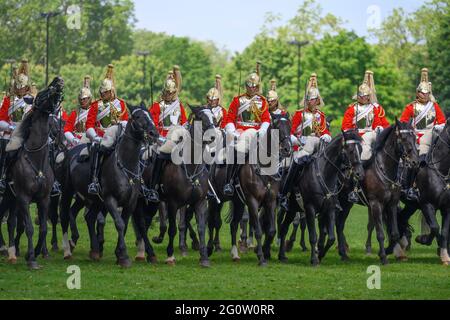 Londres, Royaume-Uni. 3 juin 2021. 2021 inspection annuelle de la cavalerie de la maison à Hyde Park par le major général Christopher John Ghika CBE l'officier général commandant. Crédit : Malcolm Park/Alay Live News. Banque D'Images