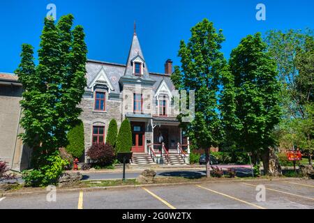 Site du patrimoine de la Vieille-Prairie près de Montréal, Québec, Canada. Ancien bâtiment de la banque Hochelaga. Banque D'Images