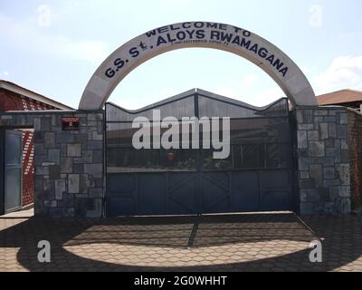 L'école secondaire catholique de Saint-Aloys au Rwanda accueille plus de 1,000 élèves âgés de 12 à 20 ans à Rwamagana Banque D'Images