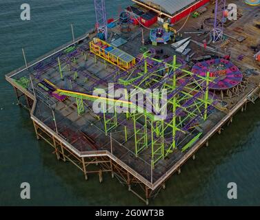 South Pier, Blackpool, image aérienne de la construction d'un nouveau rouleau de souris tournant Banque D'Images