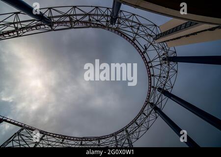 Photos artistiques de Rides Revolution et The Big One à Pleasure Beach Blackpool Banque D'Images