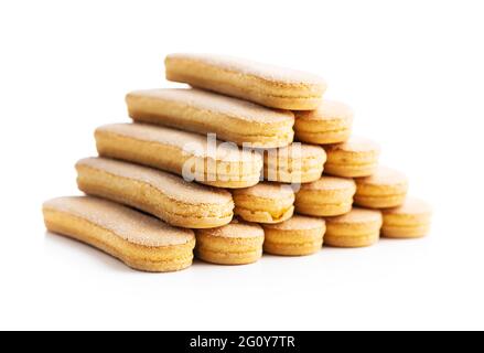 Biscuit italien savoiardi. Biscuits sucrés. Biscuits éponge tiramisu isolé sur fond blanc. Banque D'Images