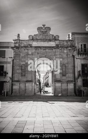 Vue de Porta Nuova à Marsala, Trapani, Sicile, Italie, Europe Banque D'Images