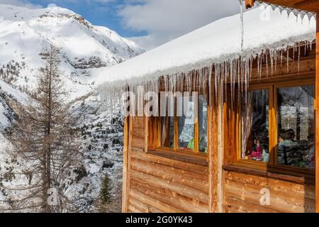 FRANCE, ALPES-MARITIMES (06) GARE DE MERCANTOUR, AURON Banque D'Images