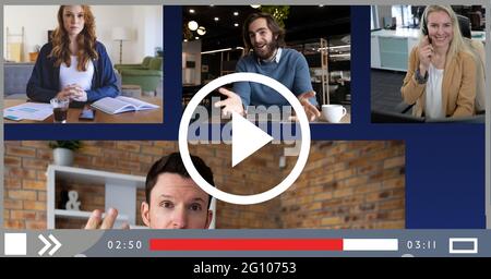 Composition d'un groupe d'hommes d'affaires ayant des appels vidéo sur écran d'interface de lecture vidéo Banque D'Images