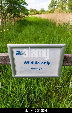 Panneau animaux sauvages uniquement RSPB Banque D'Images