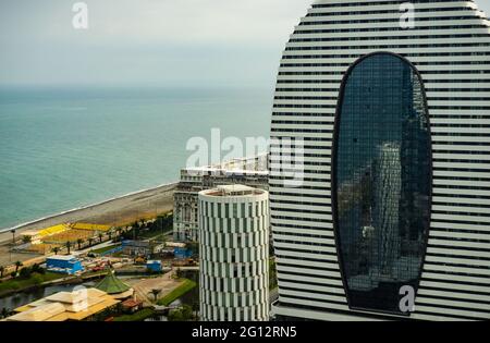 22 MAI 2021, BATUMI, GÉORGIE : architecture du nouveau boulevard de Batumi, Géorgie Banque D'Images