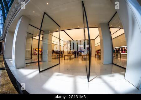 L'intérieur du centre commercial de dubaï via un objectif fisheye Banque D'Images