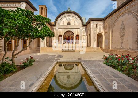 Maison iranienne historique traditionnelle connue sous le nom de Maison Tabatabei, à Kashan, en Iran Banque D'Images