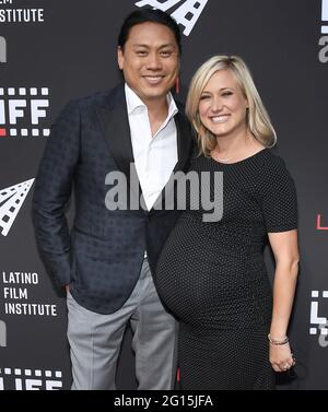 Los Angeles, États-Unis. 04e juin 2021. Jon M. Chu et Kristin Hodge arrivent au Festival international du film Latino de Los Angeles 2021 - DANS LES HAUTEURS projection spéciale de l'aperçu qui a eu lieu au TCL Chinese Theatre à Hollywood, CA, le vendredi, ?juin 4, 2021. (Photo par Sthanlee B. Mirador/Sipa USA) crédit: SIPA USA/Alay Live News Banque D'Images