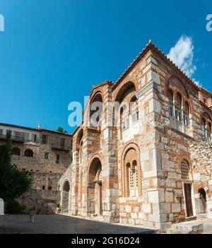 Hosios Loukas (grec: Ὅσιος Λουκᾶς) est un monastère fortifié historique situé près de la ville de Distomo, à Boeotia, Grèce Banque D'Images