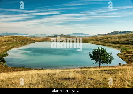 Paysage incroyable dans les montagnes du Monténégro près du parc national de Durmitor Banque D'Images