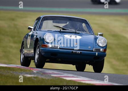 Sebastian Perez, George Gamble, Porsche 911, Messieurs les pilotes, voitures de sport, GT cars, Masters Historic Festival, circuit du Grand Prix de Brands Hatch, mai Banque D'Images