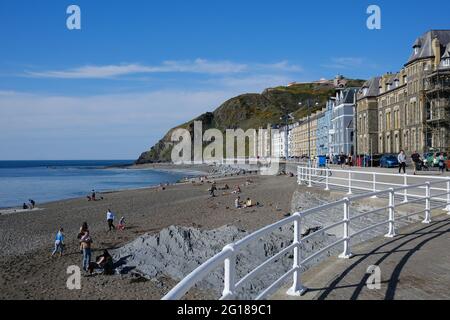 Le front de mer à Aberystwyth sur la côte galloise Banque D'Images