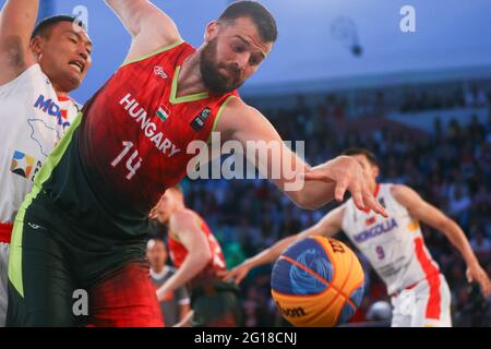 DEBRECEN, HONGRIE - JUIN 5 : Tamas Ivosev de Hongrie lors du match de qualification olympique 2021 de la FIBA 3x3 pour l'universalité entre la Mongolie et la Roumanie sur la place Kossuth le 5 juin 2021 à Debrecen, Hongrie (photo d'Istvan Derencsenyi/Orange Pictures) Banque D'Images