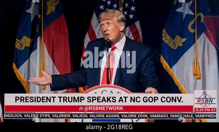 05 juin 2021, Greenville, Caroline du Nord, États-Unis - l'ancien président DONALD TRUMP s'adresse à la convention républicaine de l'État de Caroline du Nord.(image de crédit : © RSBN/ZUMA Wire) Banque D'Images