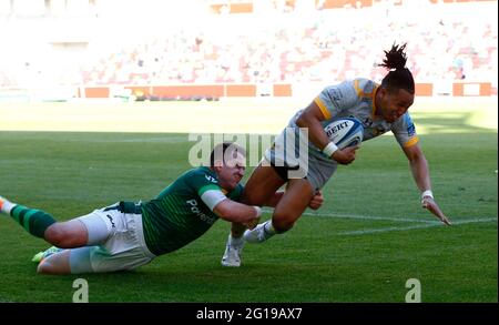 BRENTFORD, ANGLETERRE - JUIN 05 : Marcus Watson de Wasps RFC est pris lors de Gallagher Premiership entre London Irish et Wasps au Brentford Community Stadium , Brentford, Royaume-Uni, le 05 juin 2021 Banque D'Images