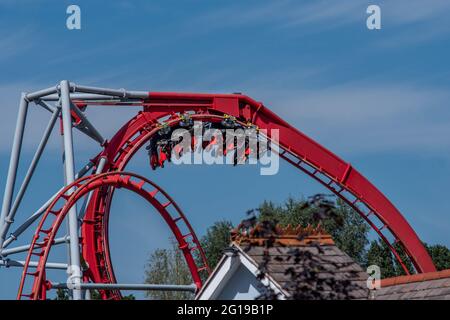 Le rollercoaster G Force GForce maintenant enlevé au parc à thème Drayton Manor Tamworth Banque D'Images