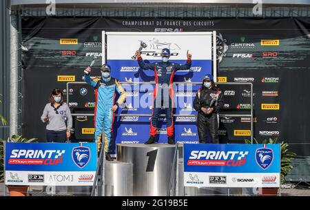 Albi, France. 6 juin 2021. Podium 3, HACHEZ Ewen (FRA), HMC, Sprint Cup par Funyo, portrait, BERNARD Ethan (FRA), COURSE DE CEINTURE, Sprint Cup par Funyo, portrait, CANDAS Caroline (FRA), HMC, Sprint Cup par Funyo, portrait lors du 2ème tour de la Sprint Cup par Funyo SportProto 2021, Du 4 au 6 juin 2021 sur le circuit d'Albi, Albi, France - photo Marc de Mattia/DPPI crédit: DPPI Media/Alay Live News Banque D'Images