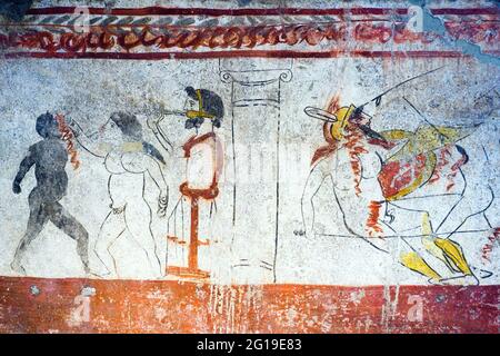 Fresque représentant la boxe et le duel Andriuolo, Tombeau 24 - dalle occidentale (370-360 av. J.-C.) - zone archéologique de ​​Paestum - Salerne, Italie Banque D'Images