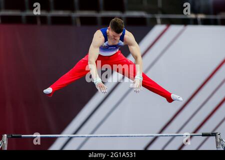 Dortmund, Allemagne. 06e juin 2021. Gymnastique, appareils de gymnastique, Westfalenhalle: Championnats d'Allemagne, décision unique, hommes: Lukas Dauser en action sur la barre haute. Credit: Rolf Vennenbernd/dpa/Alay Live News Banque D'Images