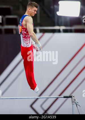 Dortmund, Allemagne. 06e juin 2021. Gymnastique, appareils de gymnastique, Westfalenhalle: Championnats d'Allemagne, décision unique, hommes: Lukas Dauser en action sur la barre haute. Credit: Rolf Vennenbernd/dpa/Alay Live News Banque D'Images