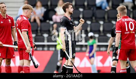 Amstelveen, pays-Bas. 04e juin 2021. Hockey, hommes: Championnat d'Europe, Allemagne - pays de Galles, cycle préliminaire, Groupe B, Rencontre 1. Constatin Staib (M) de l'Allemagne gestuelle sur le tribunal. Credit: Frank Uijlenbroek/dpa/Alay Live News Banque D'Images