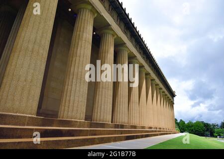 Nashville, Tennessee, États-Unis. Le Parthénon dans le parc Centennial est une réplique à grande échelle de l'original à Athènes, Grèce. Banque D'Images