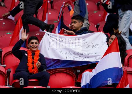 ENSCHEDE, PAYS-BAS - JUIN 6: Fans des pays-Bas pendant le match international amical entre les pays-Bas et la Géorgie au FC Twente Stadion o Banque D'Images