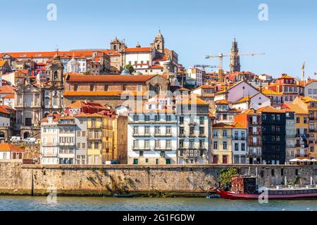 Maisons historiques de la belle ville de Porto, région du Nord, Portugal Banque D'Images