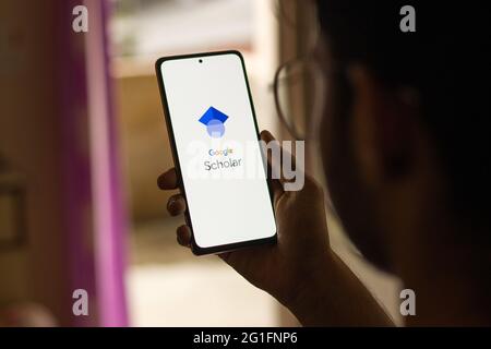 Assam, inde - 29 mai 2021 : logo de l'application Google Scholar sur l'écran du téléphone. Banque D'Images
