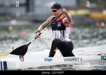 Duisburg, Allemagne. 03ème juin 2021. Canoë C1 hommes Jan VANDREY (KC Potsdam) action, les finales 2021 dans les disciplines canoë, SUP, canoë polo du 3 au 6 juin 2021 à Duisburg, crédit: dpa/Alay Live News Banque D'Images