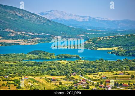 Lac de Peruca près de Vrlika dans la région de Dalmatian Zagora en Croatie Banque D'Images