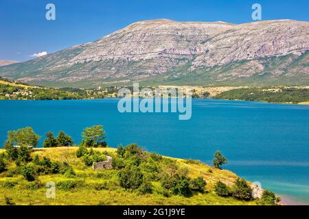 Lac de Peruca près de Vrlika dans la région de Dalmatian Zagora en Croatie Banque D'Images