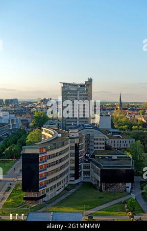 France, Bas Rhin, Strasbourg, quartier Esplanade, campus Esplanade, Université de Strasbourg, visite de chimie de l'Unistra et Faculté de droit de Strasbourg Banque D'Images