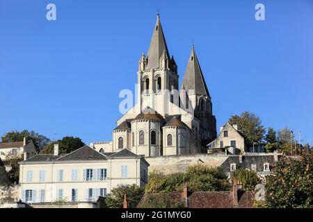 France, Indre et Loire, vallée de la Loire classée au patrimoine mondial de l'UNESCO, Loches, église Saint-Ours, ancienne collégiale notre-Dame Banque D'Images