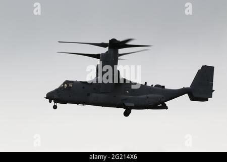 168666, un Boeing Bell MV-22B Osprey exploité par le corps des Marines des États-Unis, arrivant à l'aéroport international de Prestwick à Ayrshire, en Écosse. Banque D'Images