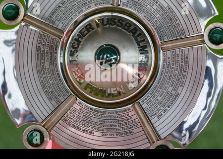 Munich, Allemagne. 06e juin 2021. Meisterschale avant le match Frauen Bundesliga entre le FC Bayern Munich et Eintracht Frankfurt au campus du FC Bayern, Allemagne. Crédit: SPP Sport presse photo. /Alamy Live News Banque D'Images