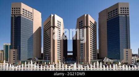 Complexe de bâtiments de bureaux ADNOC ZADCO à Abu Dhabi, Émirats arabes Unis. Banque D'Images