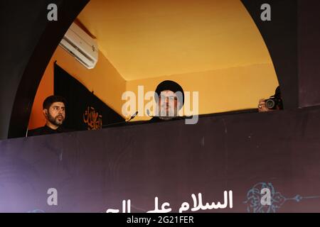 BEYROUTH, LIBAN - 24 octobre 2015: BEYROUTH, LIBAN - 2015: Sayed Hassan Nasrallah discours au mémorial d'Ahura qui a assisté à l'apparition publique de sa Banque D'Images