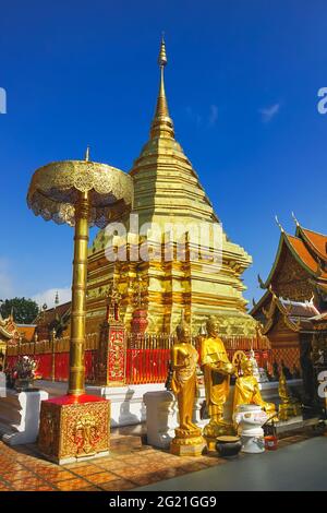 La pagode Phra de renommée mondiale que Doi Suthep dans la province de Chiang Mai, en Thaïlande. Banque D'Images