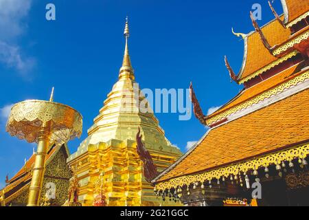 La pagode Phra de renommée mondiale que Doi Suthep dans la province de Chiang Mai, en Thaïlande. Banque D'Images