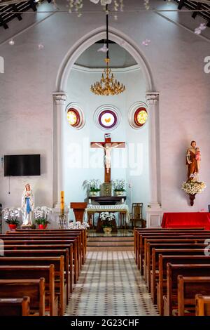 Vue intérieure de l'église chrétienne à Shamian, Guangzhou, Chine, salle de prière Banque D'Images