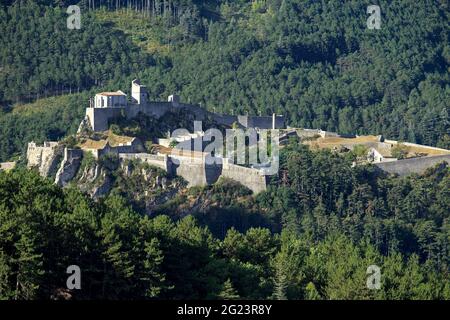 Sisteron (sud-est de la France) : la citadelle, bâtiment classé monument historique national (monument historique français) Banque D'Images