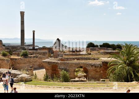 Tunis, Tunisie. 08 juin 2021. Vue sur le site archéologique de Carthage dans la capitale Tunis.le Directeur général de l'UNESCO Audrey Azoulay visite du site archéologique de Carthage en compagnie de Habib Ammar, Ministre tunisien du Tourisme et Ministre par intérim des Affaires culturelles, et de l'Ambassadeur Ghazi Gherairi. Crédit : SOPA Images Limited/Alamy Live News Banque D'Images