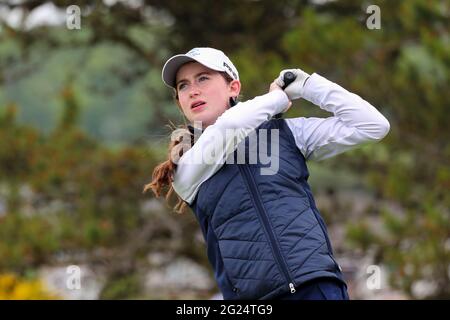 08 juin 2021. GRACE CRAWFORD un écossais de moins de 18 golfeurs internationalistes de l'est Lothian, jouant dans le 118ème championnat de golf amateur de Womens, étant joué sur les liens de Barassie GC, Troon et organisé par le R et A. Credit: Findlay/Alamy Live News Banque D'Images