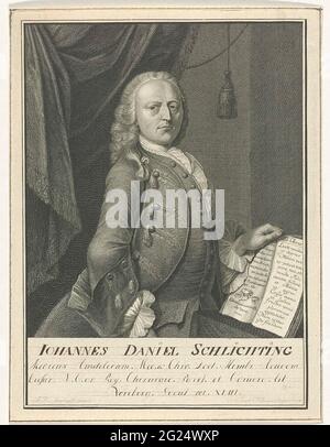 Portrait de Johannes Daniel Schslichting. Portrait debout en deux vers la droite du médecin et chirurgien Johannes Daniel Schslaich, chefs de secrétariat. Dans sa main gauche, il tient un travail légèrement ouvert sur la médecine. Son nom et ses titres sont énumérés, manuscrits sous le portrait. Banque D'Images