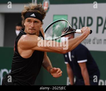 Paris, FRA. 08 juin 2021. Paris, Roland Garros, French Open Day 10 08/06/2021 Alexander Sascha Zverev (GER) remporte le quart de finale du match Credit: Roger Parker/Alay Live News Banque D'Images